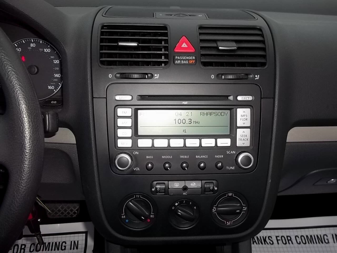 Used 2009 Volkswagen Rabbit S image 19