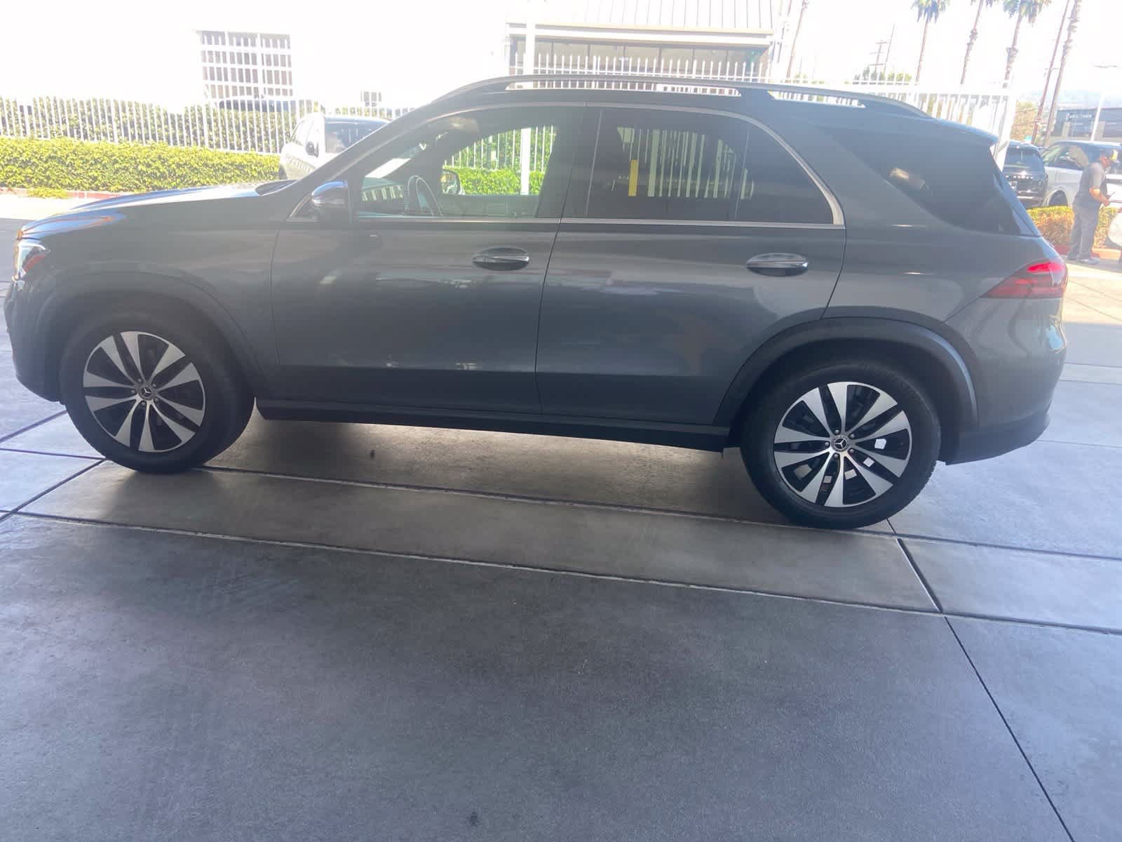 Used 2024 Mercedes-Benz GLE 350 4MATIC image 7