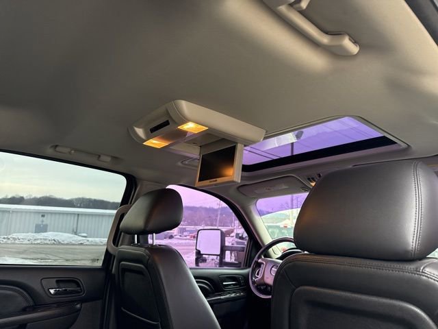 Used 2013 GMC Sierra 2500 Denali w/ Suspension Package, Off-Road image 2