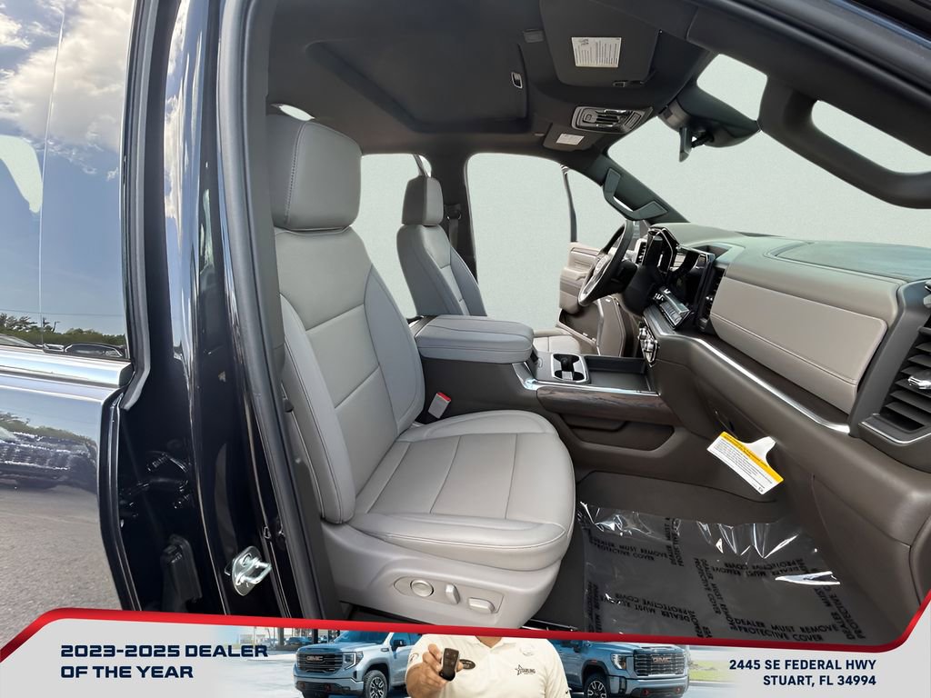 New 2025 GMC Sierra 2500 SLT w/ SLT Premium Package image 17