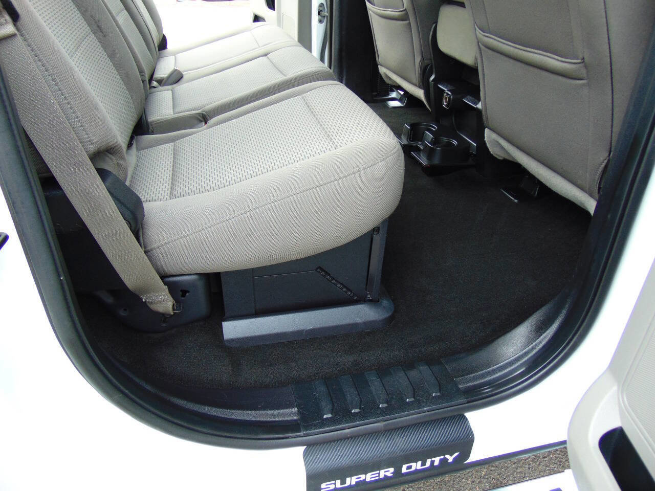 Used 2017 Ford F250 XLT w/ XLT Premium Package image 15