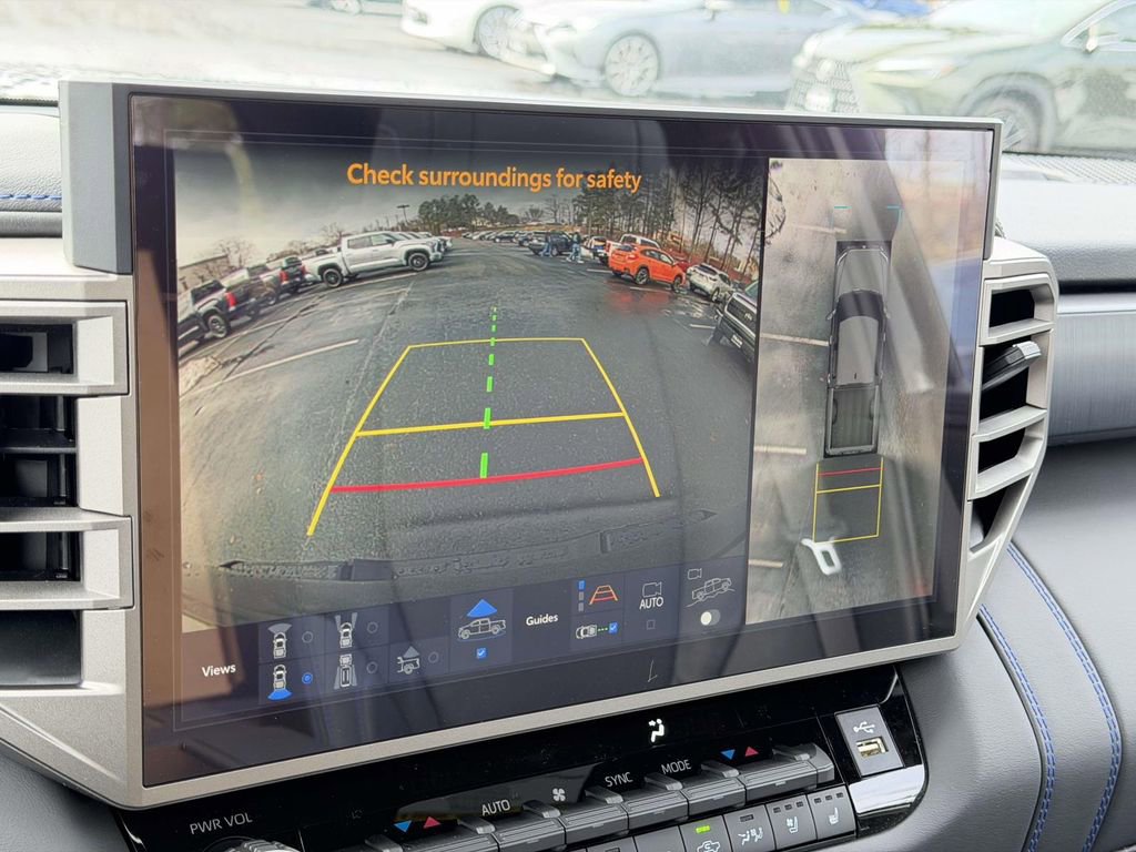 New 2026 Toyota Tundra Platinum w/ TRD Off-Road Package image 4