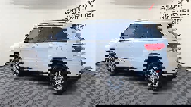 Used 2019 Jeep Grand Cherokee Laredo image 6