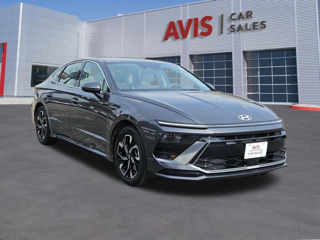 Used 2025 Hyundai Sonata SEL FWD image 9