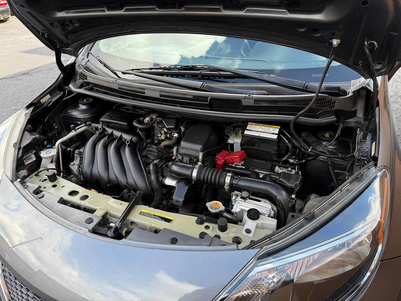 Used 2018 Nissan Versa Note SR image 10