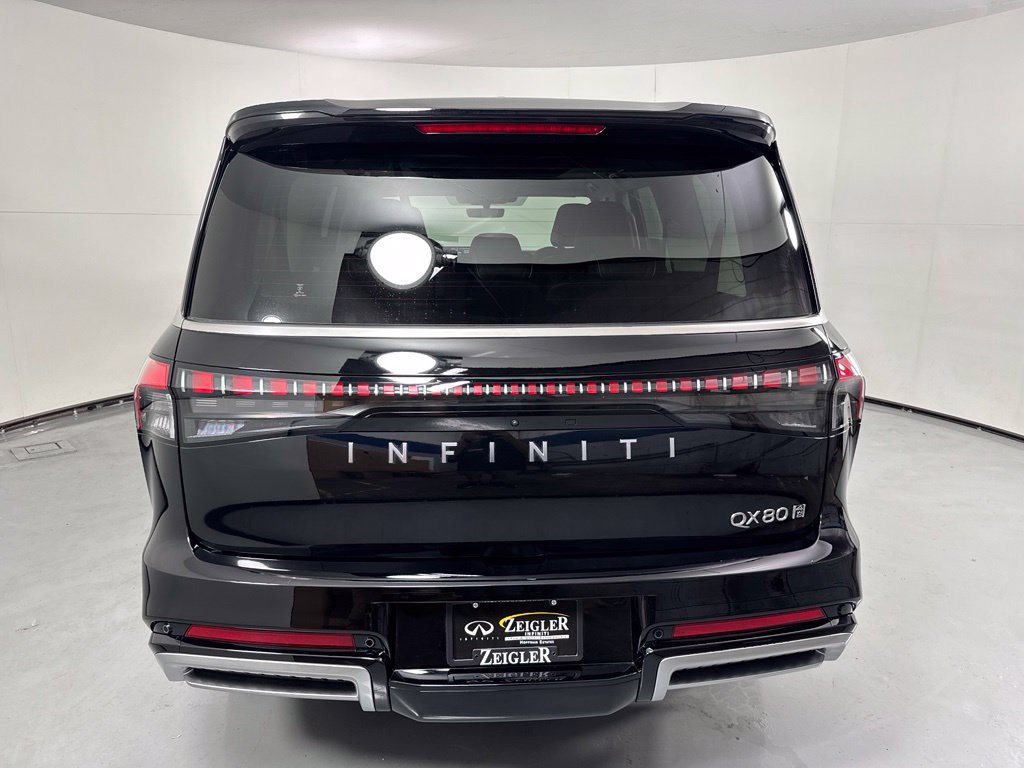 Certified 2026 INFINITI QX80 Luxe w/ Cargo Package AWD/4WD image 7