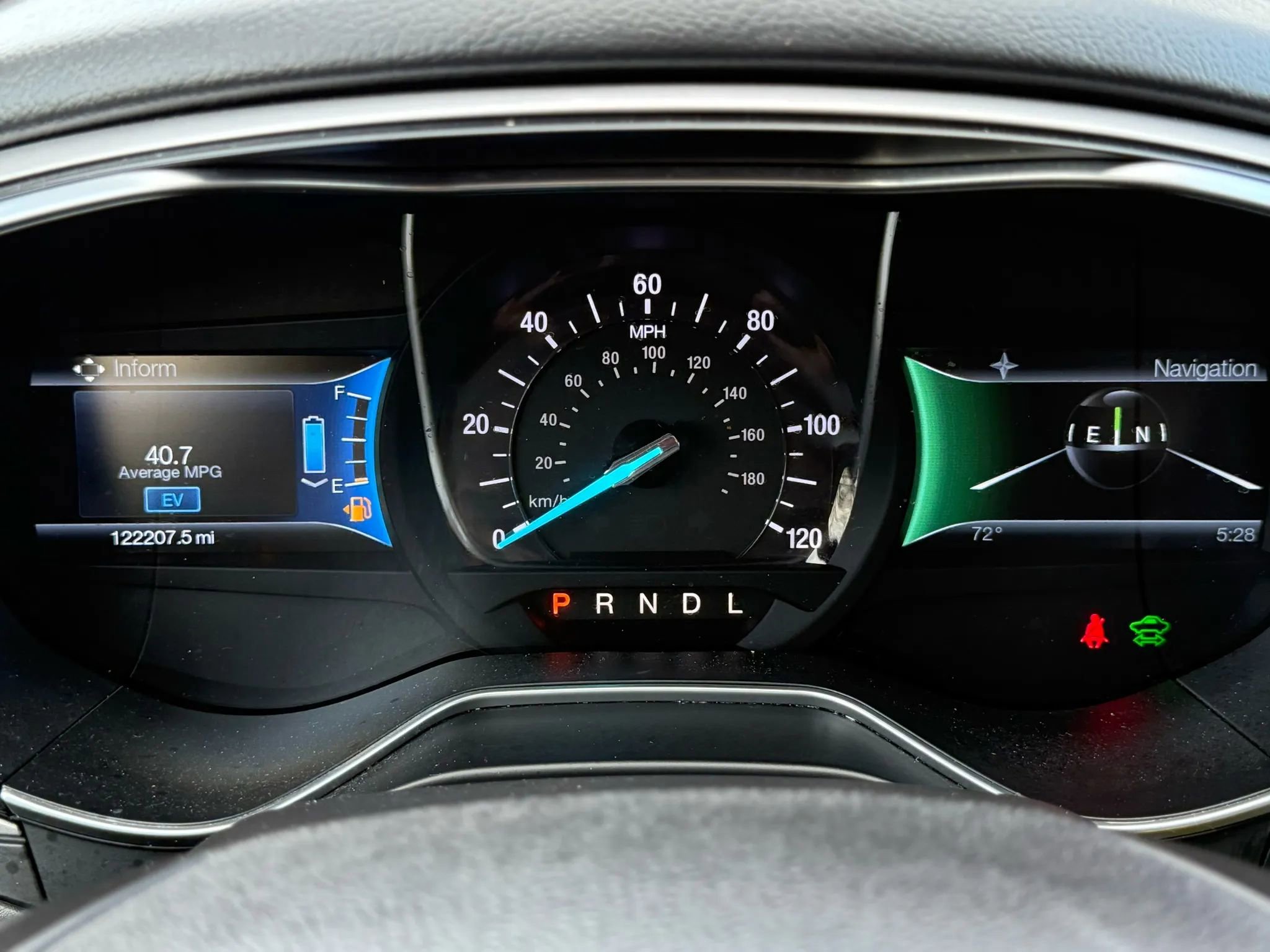 Used 2014 Ford Fusion SE image 16