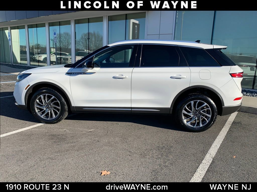 Certified 2022 Lincoln Corsair AWD w/ Equipment Group 101A image 2