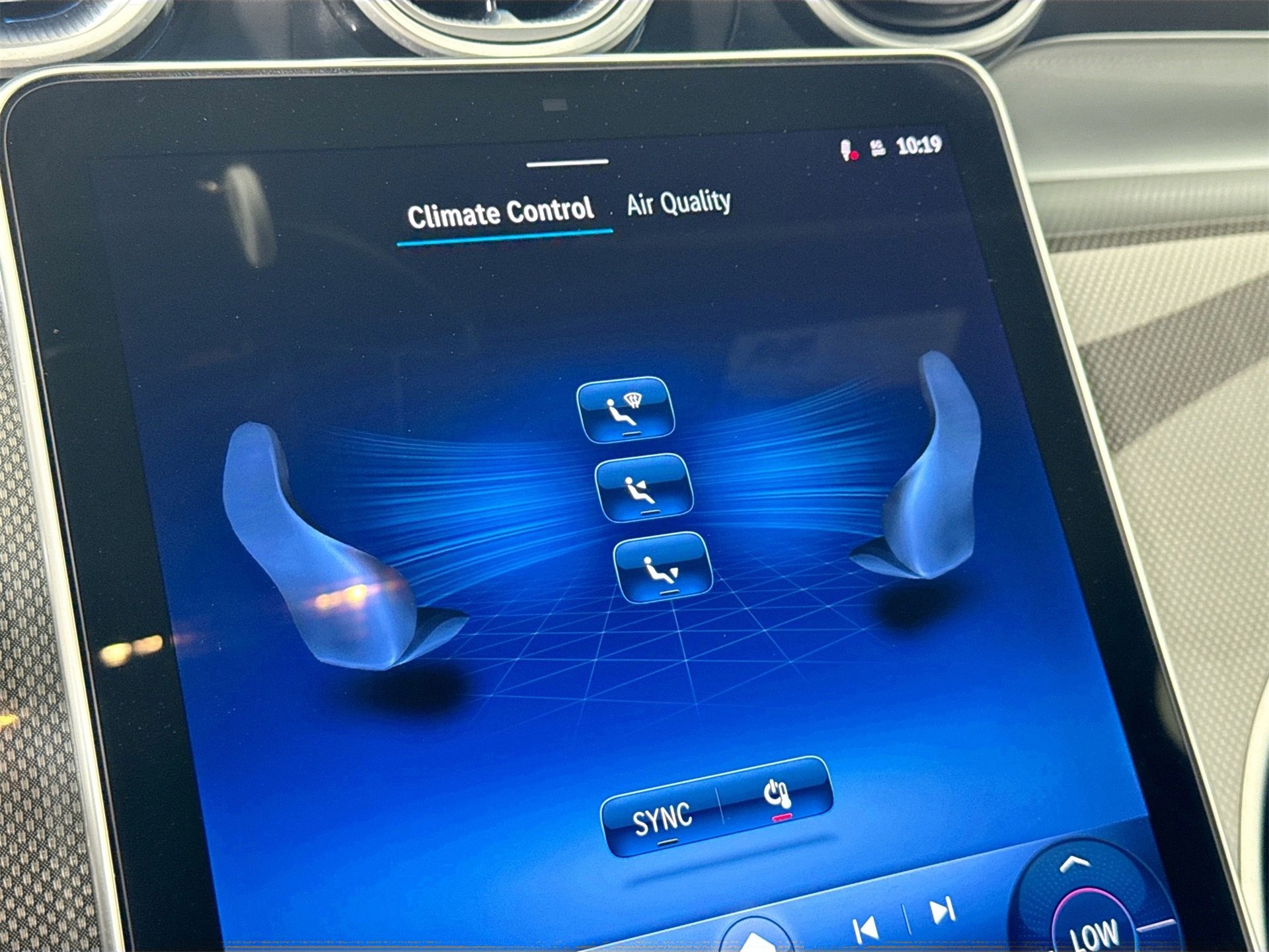 Certified 2025 Mercedes-Benz GLC 300 image 17