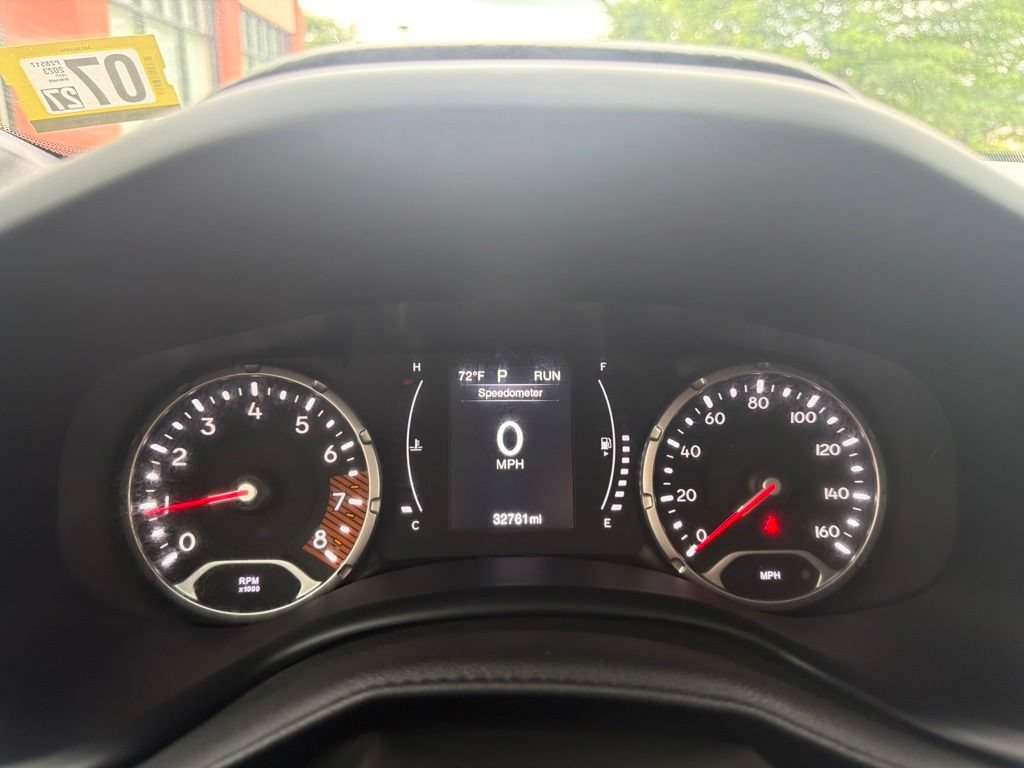Used 2023 Jeep Renegade Latitude AWD/4WD image 26