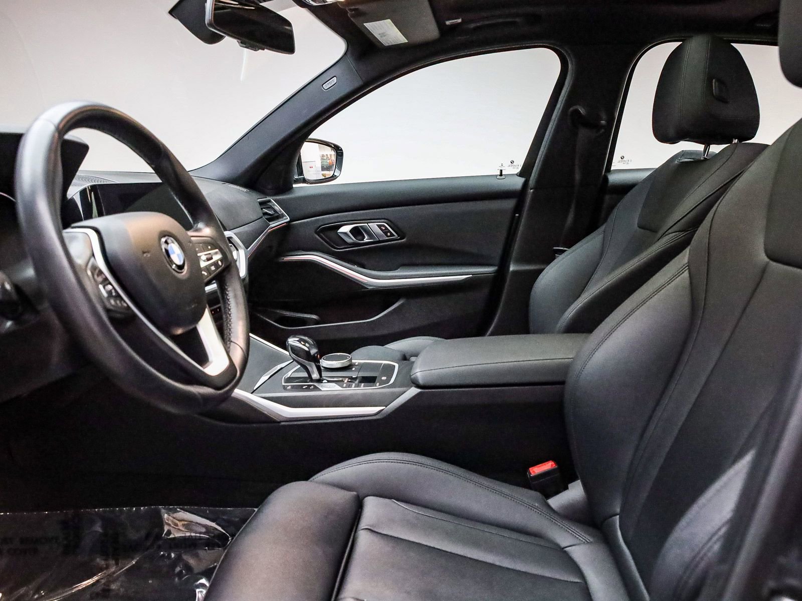 Used 2020 BMW 330i Sedan w/ Convenience Package image 19