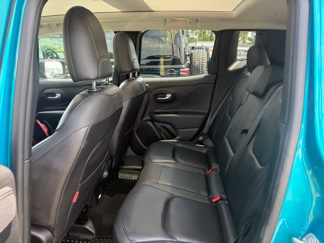 Used 2022 Jeep Renegade Trailhawk w/ Sun/Sound Group AWD/4WD image 25