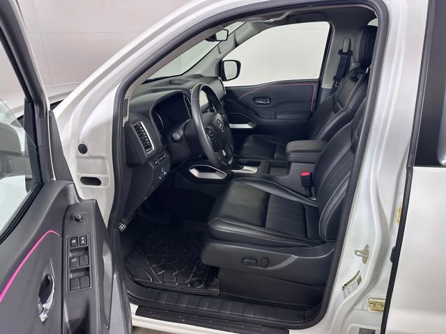 Used 2024 Nissan Frontier SL w/ Technology Package AWD/4WD image 19