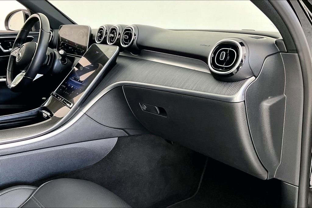 Used 2024 Mercedes-Benz C 300 Sedan image 21