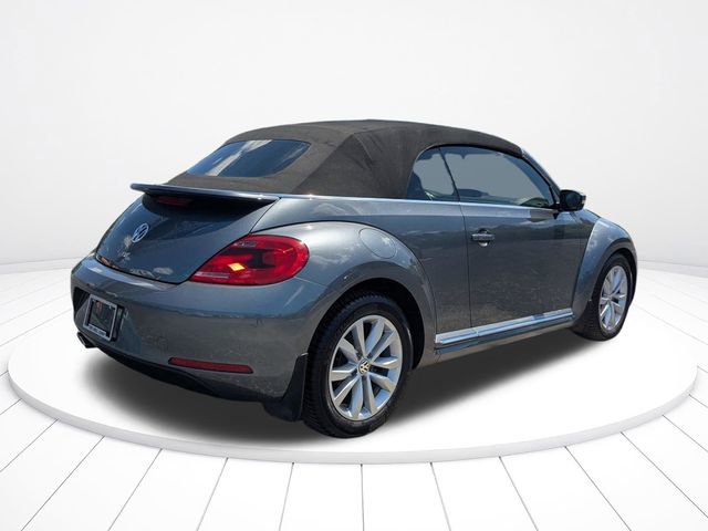 Used 2015 Volkswagen Beetle TDI FWD image 3