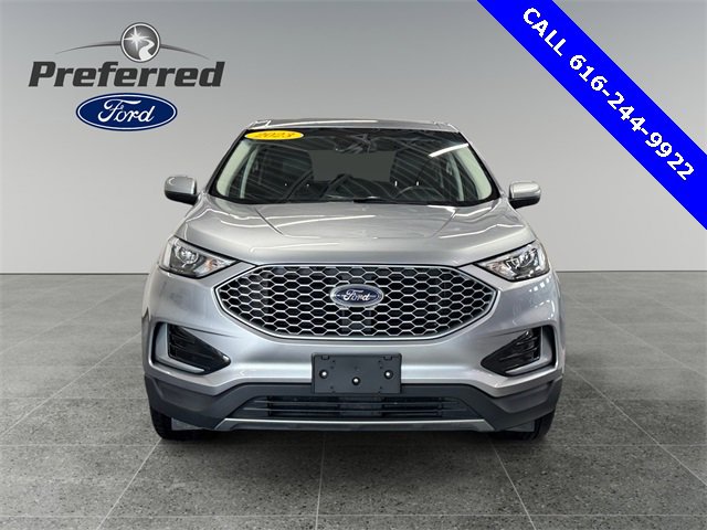 Used 2023 Ford Edge SEL image 11