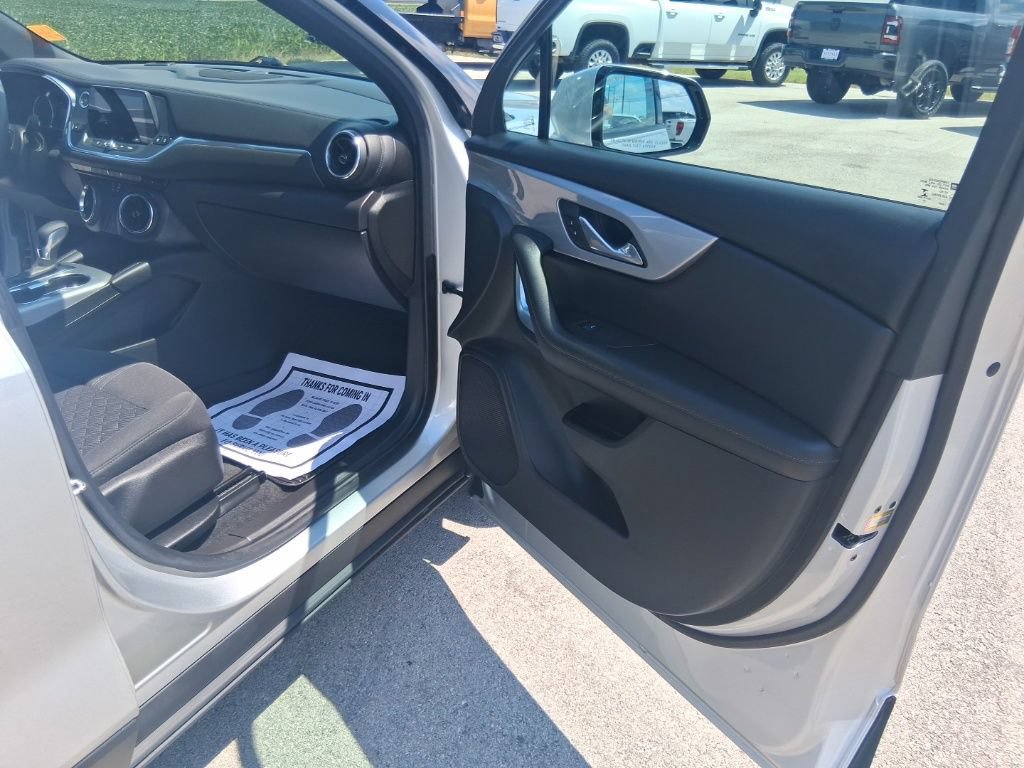 Used 2021 Chevrolet Blazer LT FWD image 32