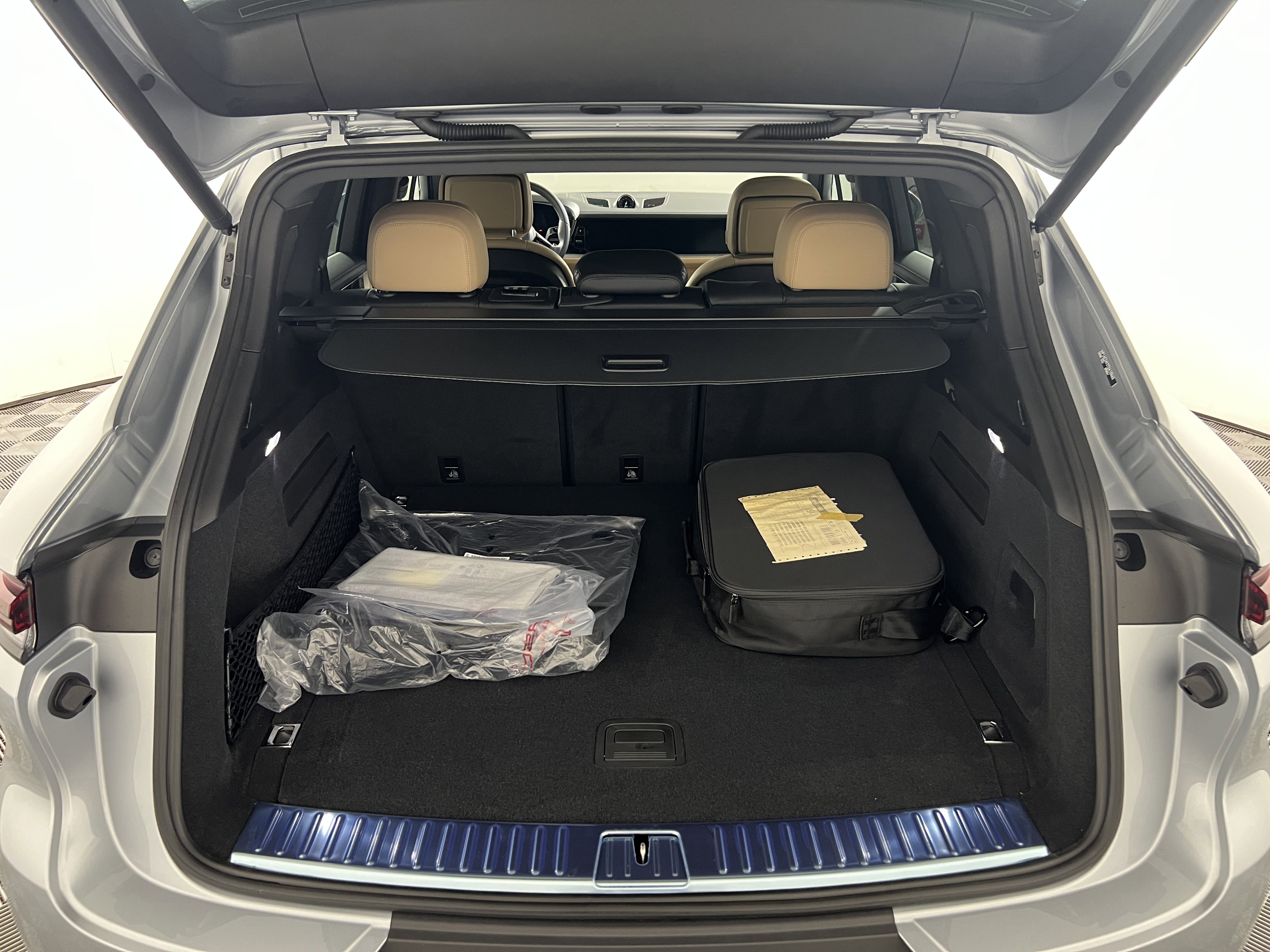Certified 2026 Porsche Cayenne E-Hybrid AWD/4WD image 21