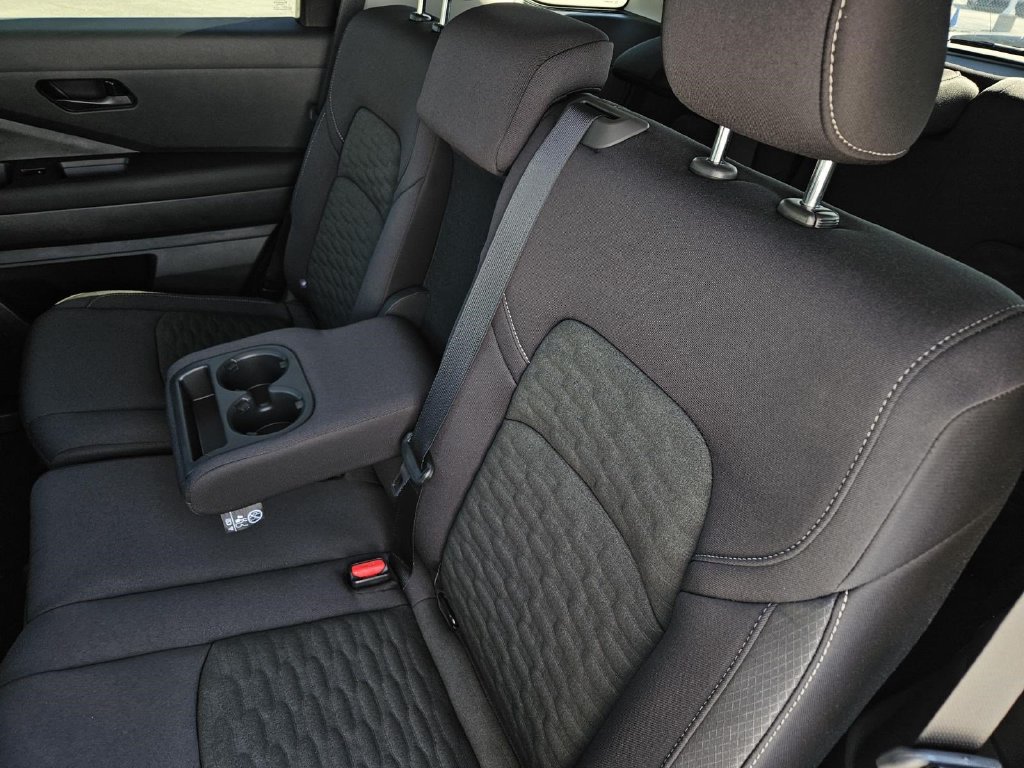Certified 2026 Nissan Pathfinder SV FWD image 14