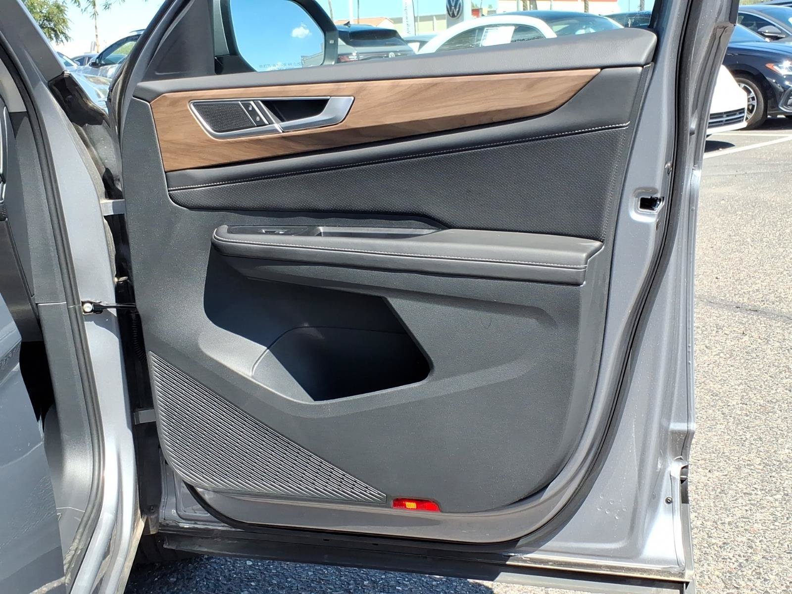 Certified 2026 Volkswagen Atlas SE w/ Panoramic Sunroof Package FWD image 15