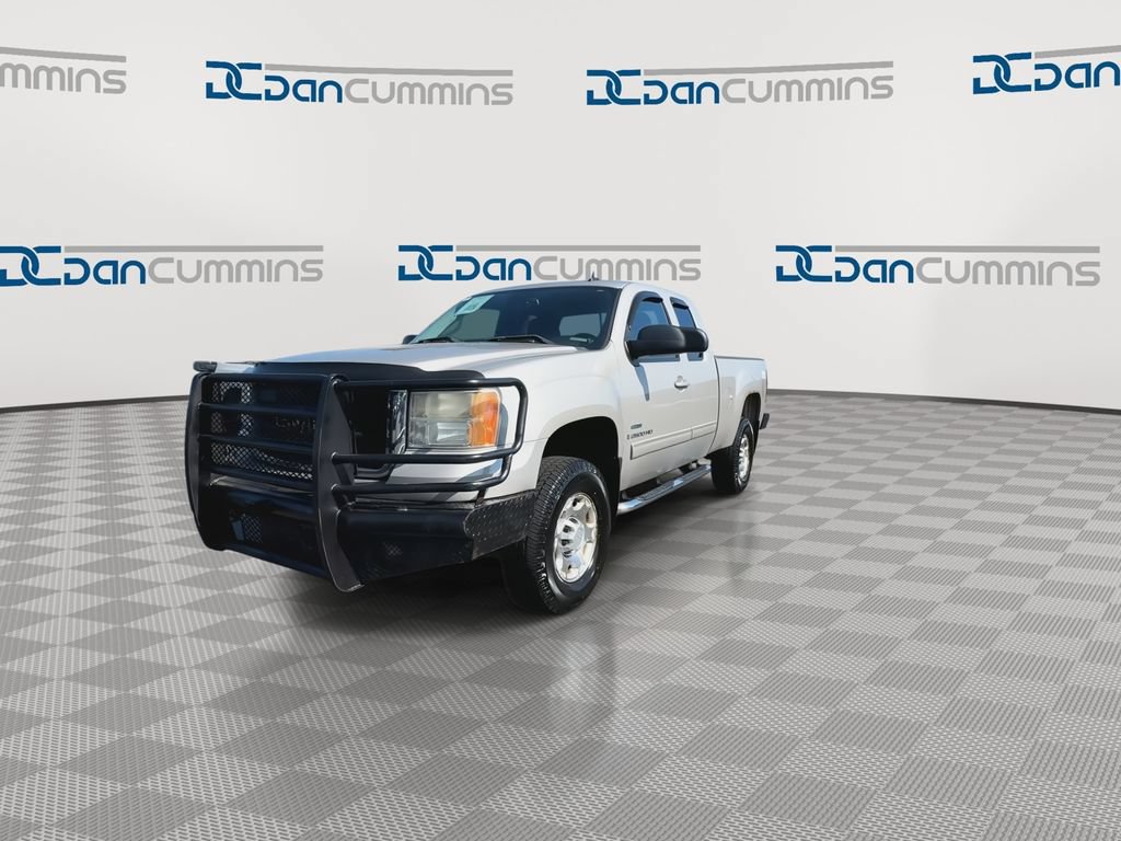 Used 2009 GMC Sierra 2500 SLT w/ SLT Convenience Package AWD/4WD image 4