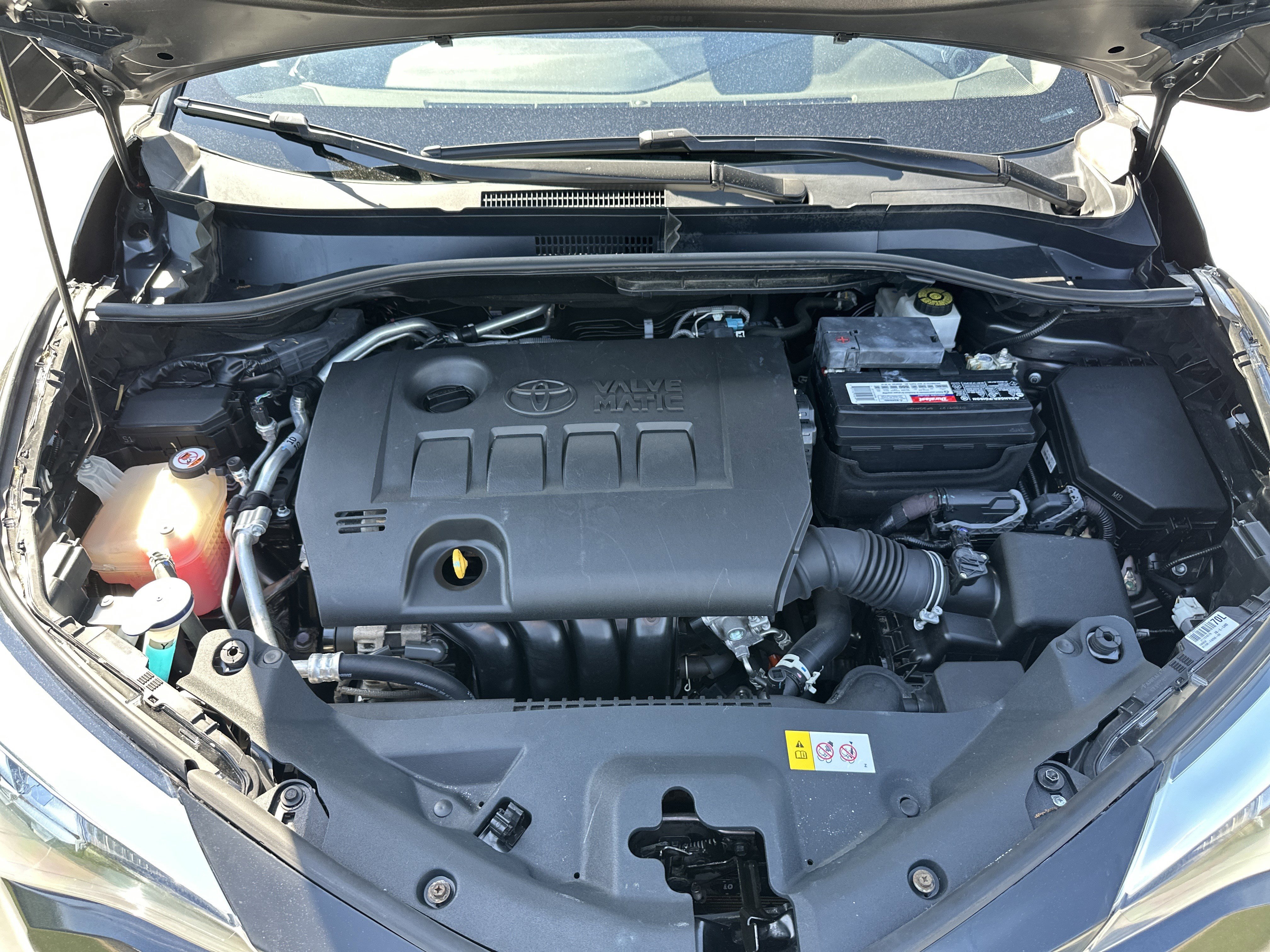 Used 2021 Toyota C-HR XLE FWD image 34