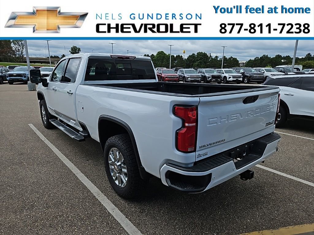 Used 2024 Chevrolet Silverado 3500 High Country w/ Z71 Off-Road Package image 5