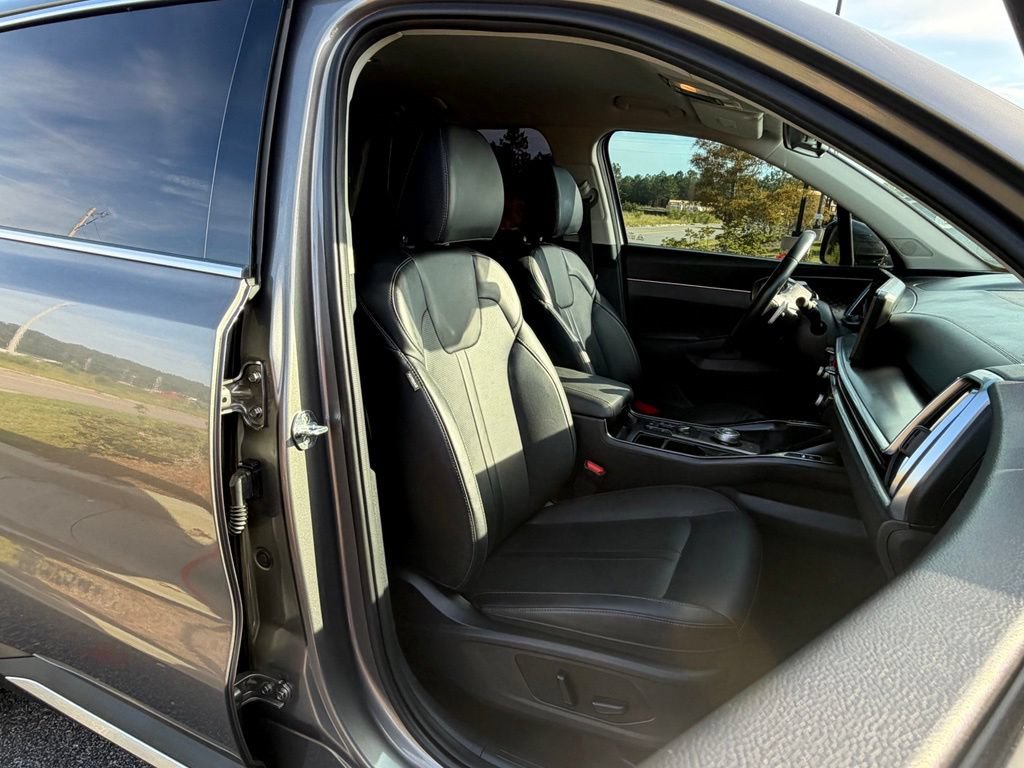 Used 2025 Kia Sorento EX AWD/4WD image 52