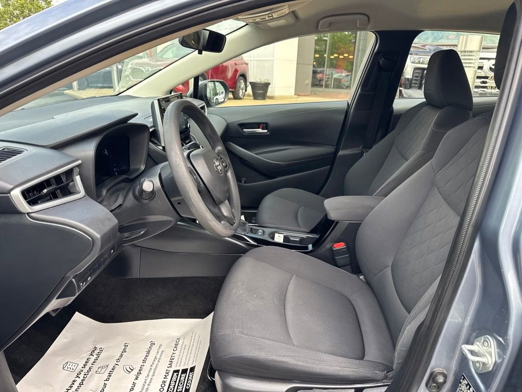 Used 2020 Toyota Corolla LE FWD image 11