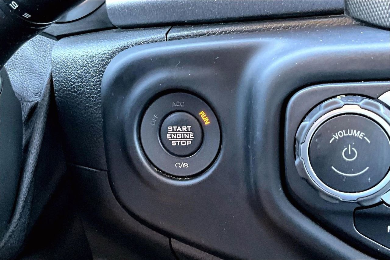 Used 2021 Jeep Gladiator Mojave AWD/4WD image 27