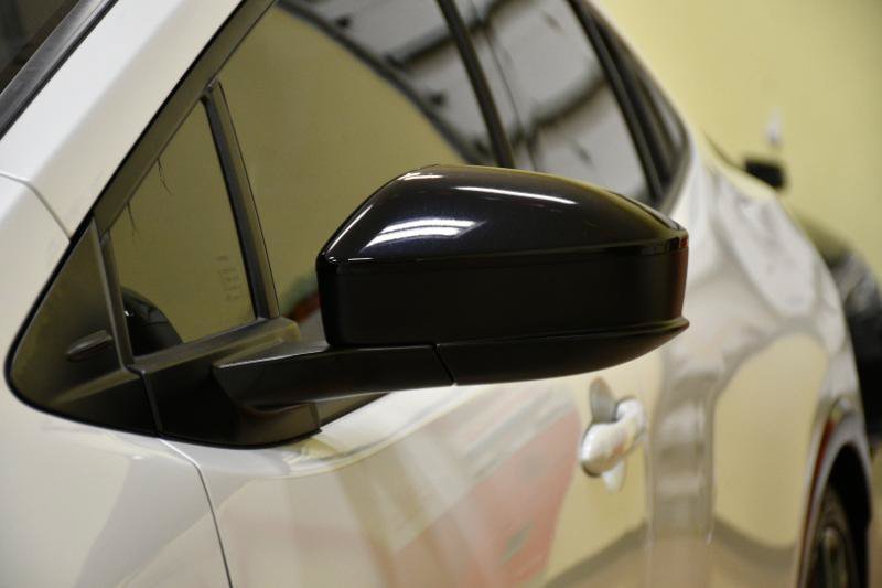 Used 2023 Toyota Prius XLE FWD image 8