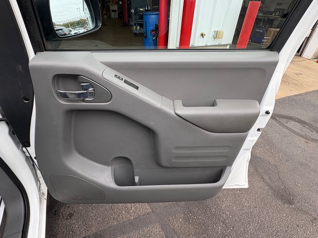 Used 2021 Nissan Frontier S RWD image 16