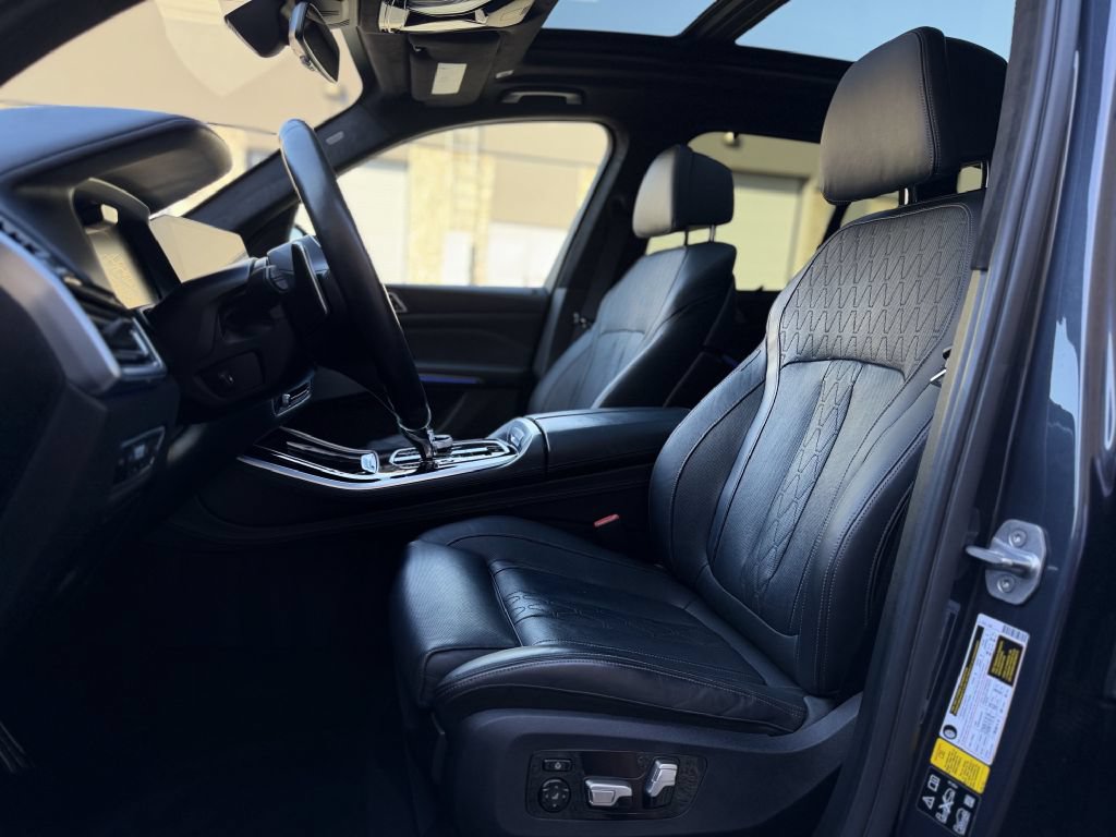 Used 2020 BMW X5 M50i w/ Executive Package AWD/4WD image 10