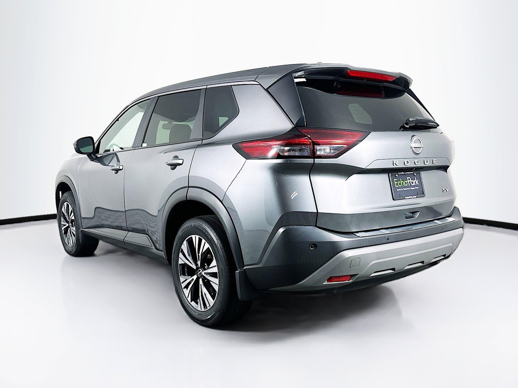 Used 2023 Nissan Rogue SV FWD image 5