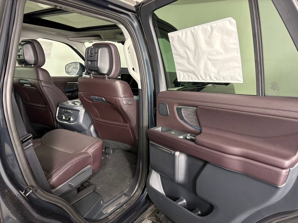 New 2026 Ford Expedition Platinum w/ Platinum Ultimate Package AWD/4WD image 43