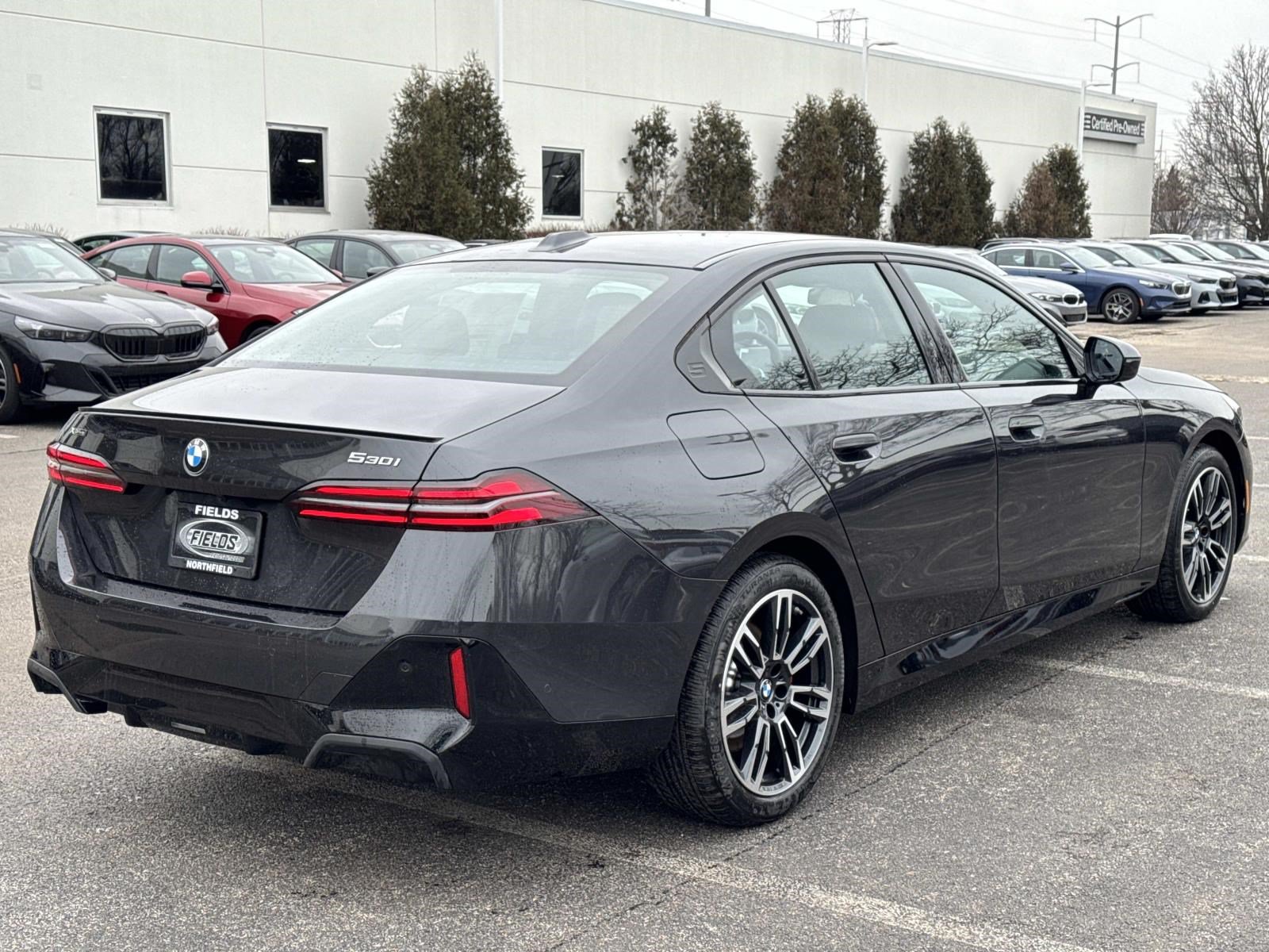 New 2026 BMW 530i xDrive w/ M Sport Package AWD/4WD image 5
