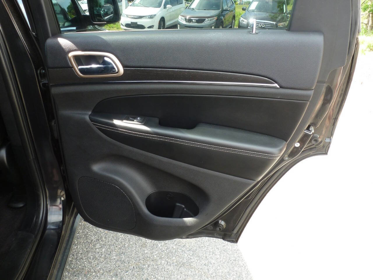 Used 2016 Jeep Grand Cherokee Limited RWD image 35