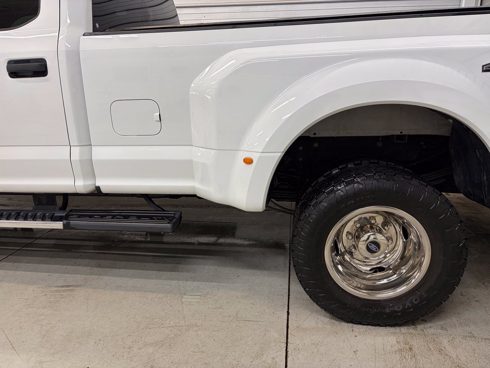 Used 2019 Ford F350 XLT AWD/4WD image 6