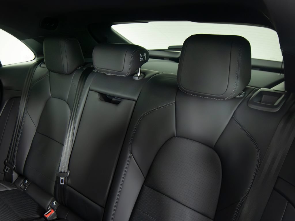New 2026 Porsche Macan 4 Electric AWD/4WD image 37