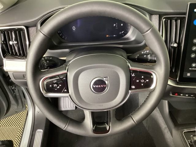 New 2026 Volvo XC90 B6 Plus w/ Protection Package Premier image 28