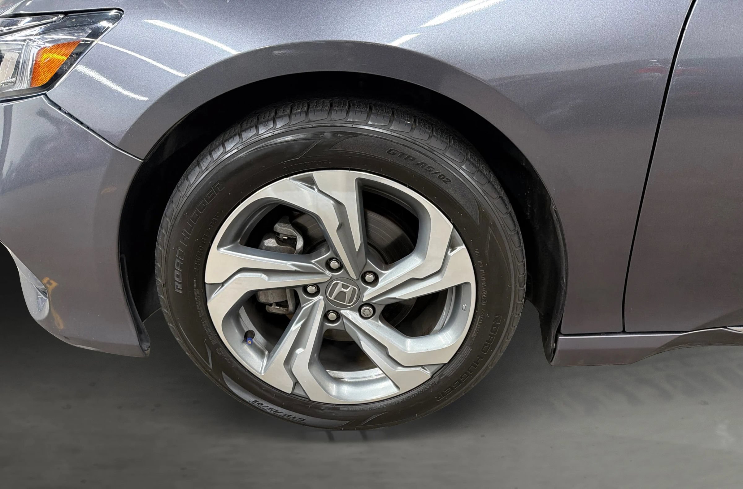 Used 2020 Honda Accord EX image 48