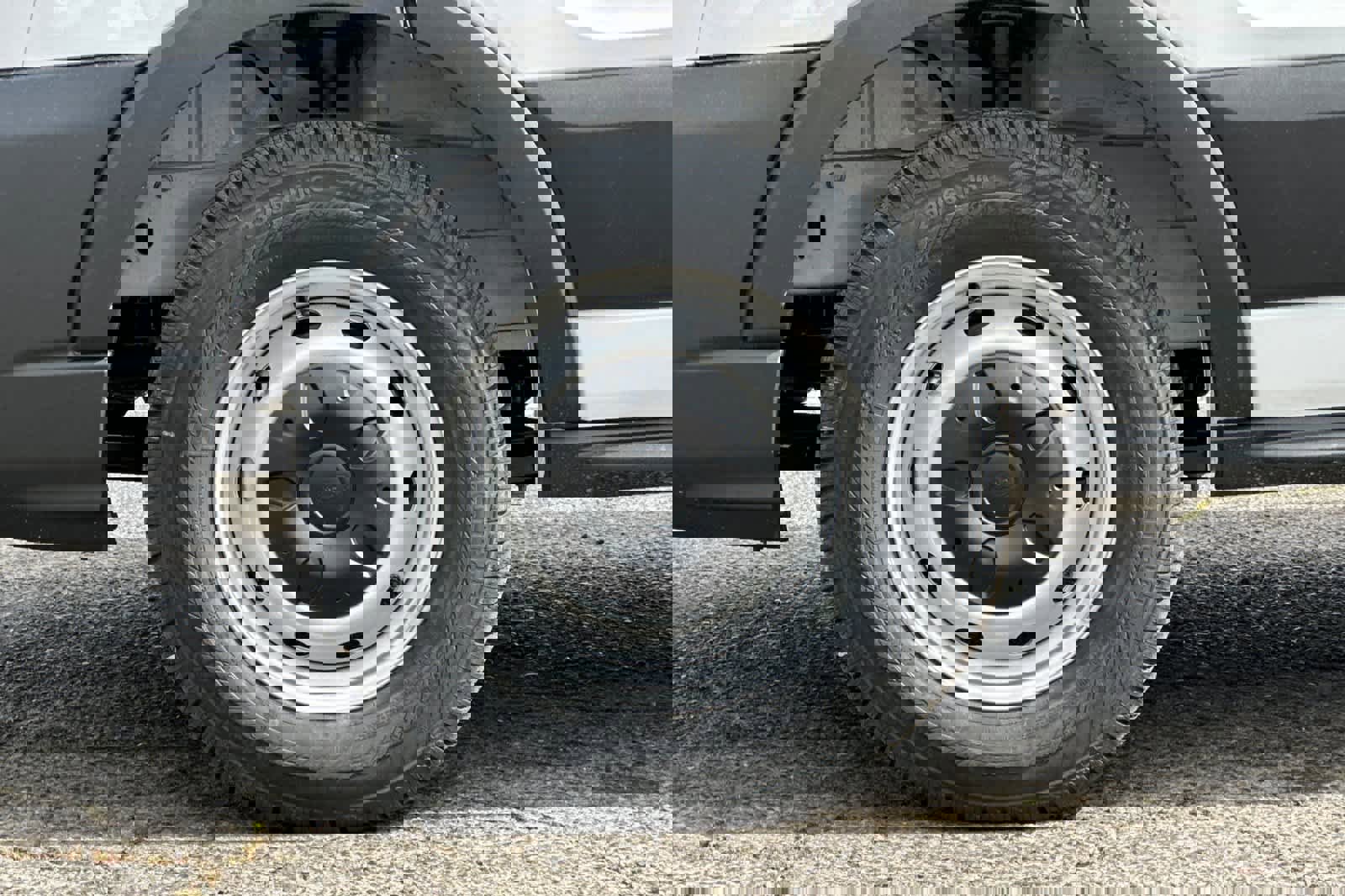 New 2026 Ford Transit 250 148 Medium Roof w/ Load Area Protection Package image 26