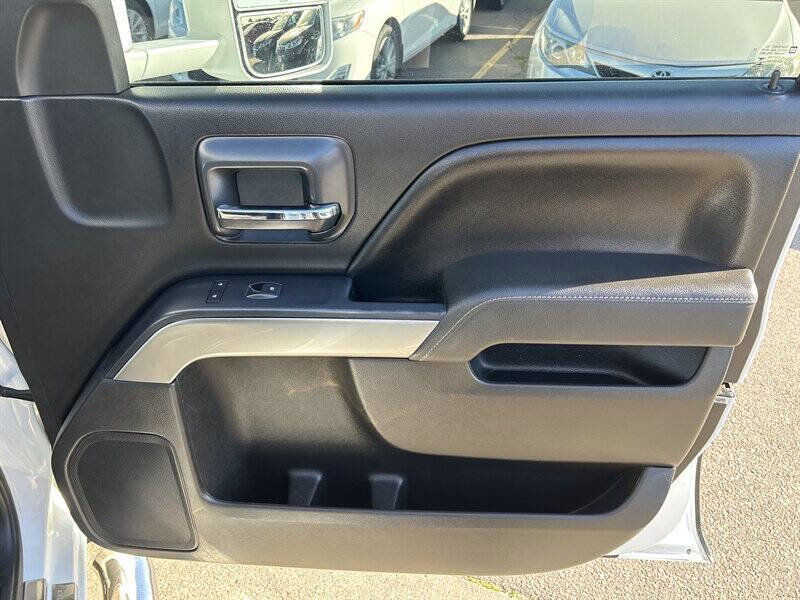 Used 2015 Chevrolet Silverado 2500 LT w/ LT Convenience Package RWD image 20