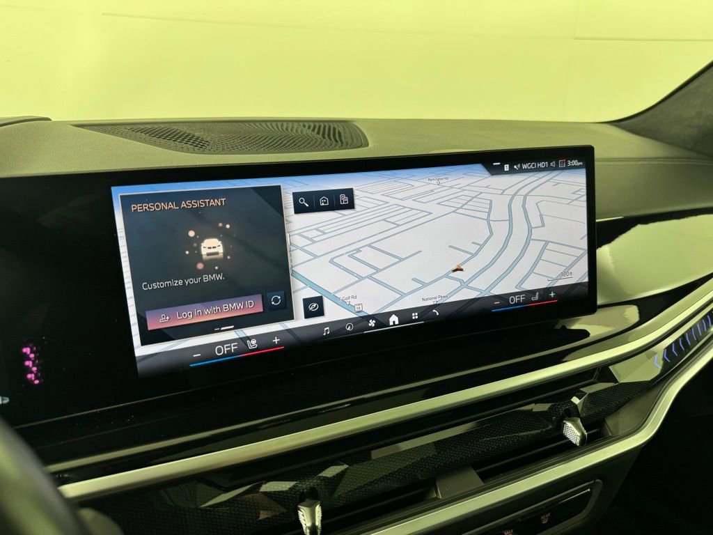 Used 2024 BMW X7 xDrive40i w/ Executive Package image 17