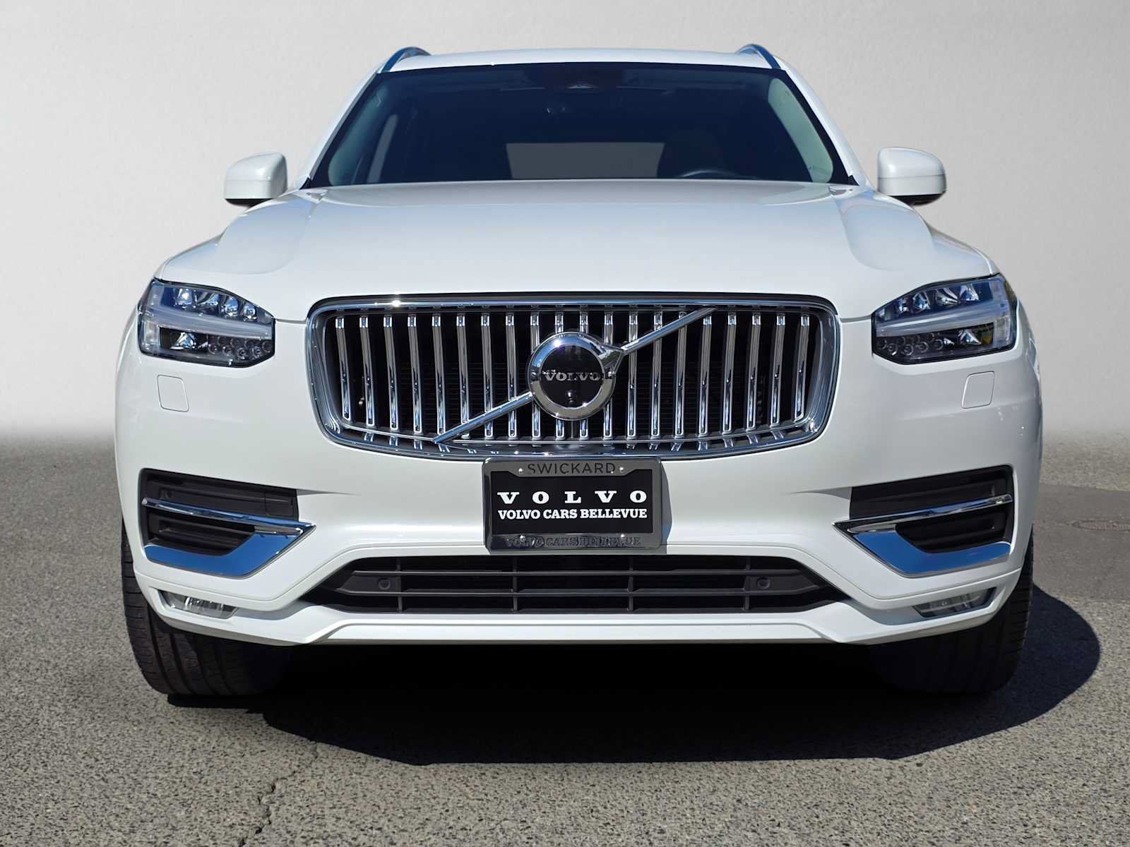 Used 2023 Volvo XC90 B6 Ultimate w/ Protection Package Premier AWD/4WD image 9
