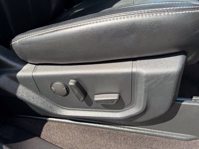 Used 2019 Ford F150 Lariat w/ Equipment Group 502A Luxury AWD/4WD image 26