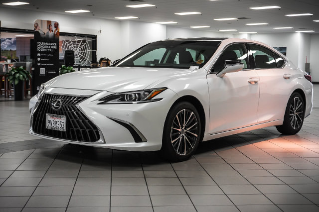 Certified 2025 Lexus ES 350 w/ Premium Package FWD image 3