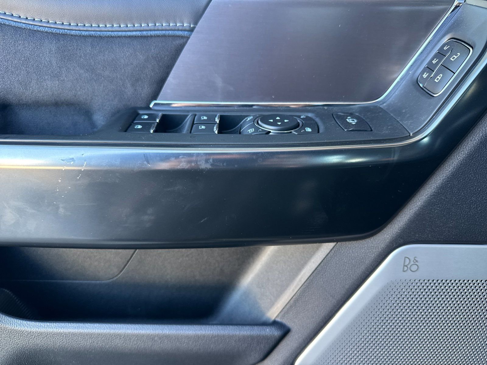 New 2026 Ford F250 Platinum w/ FX4 Off-Road Package image 10