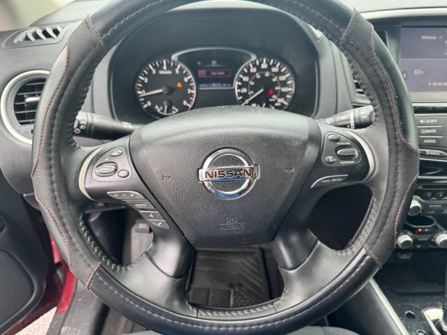 Used 2019 Nissan Pathfinder SV FWD image 17
