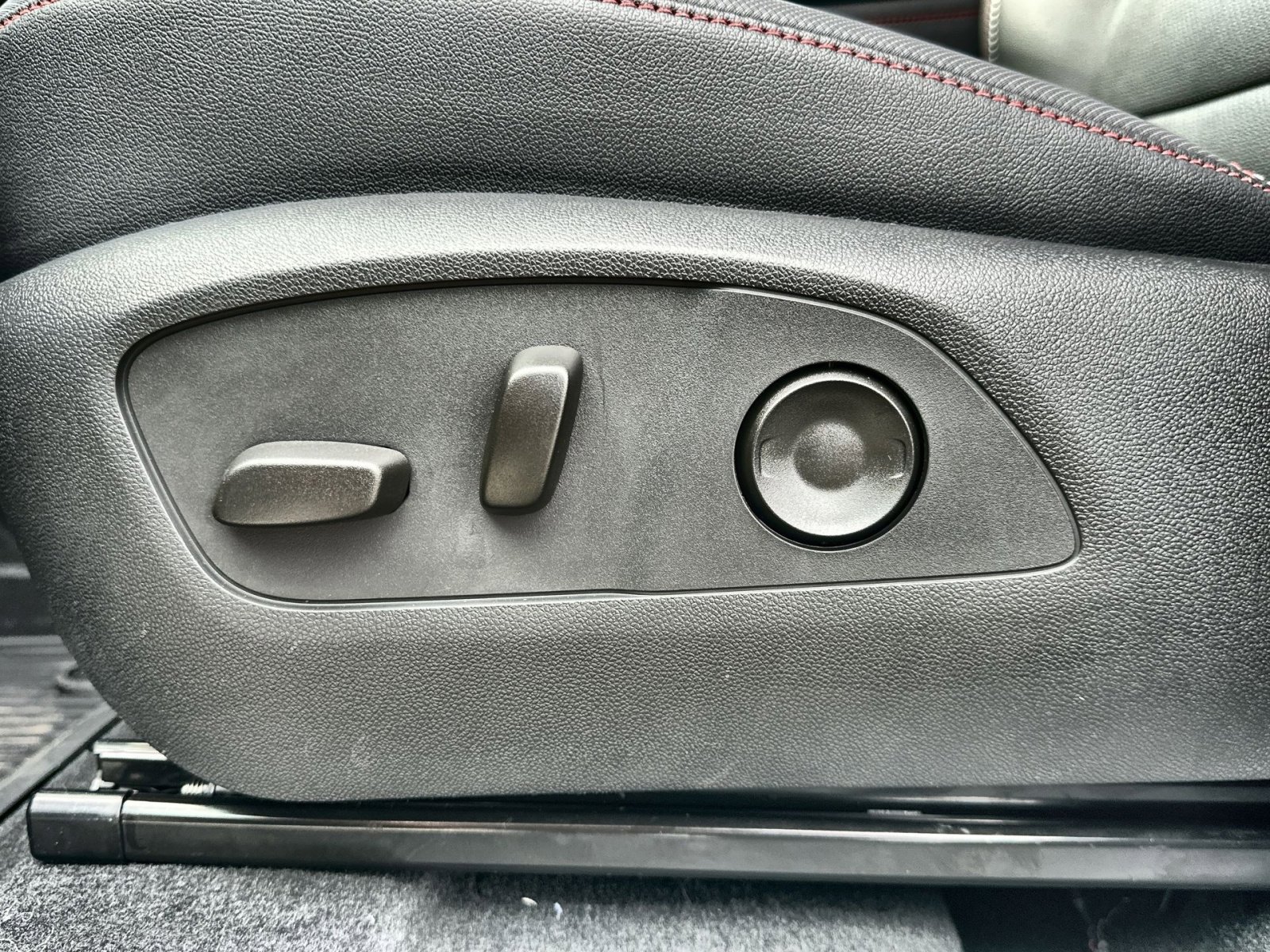 New 2025 Chevrolet Traverse Z71 w/ Enhanced Driving Package image 14